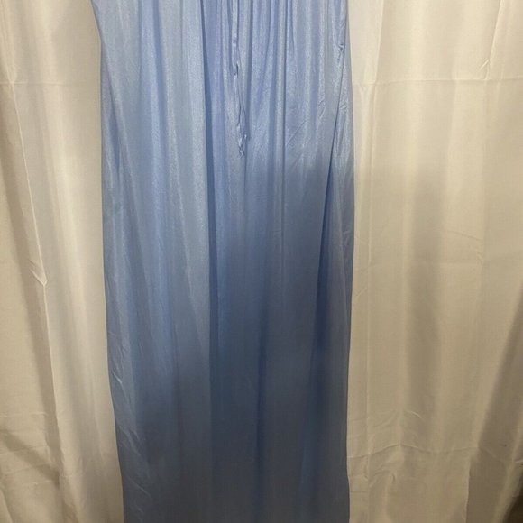 DREAM AWAY 2 PIECE NYLON GOWN AND ROBE SIZE MEDIUM - Picture 9 of 9